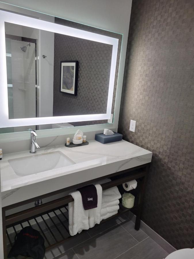 La Quinta Inn & Suites By Wyndham Terrell Esterno foto