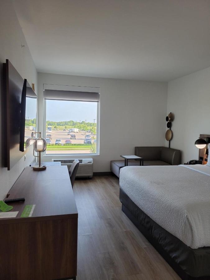 La Quinta Inn & Suites By Wyndham Terrell Esterno foto