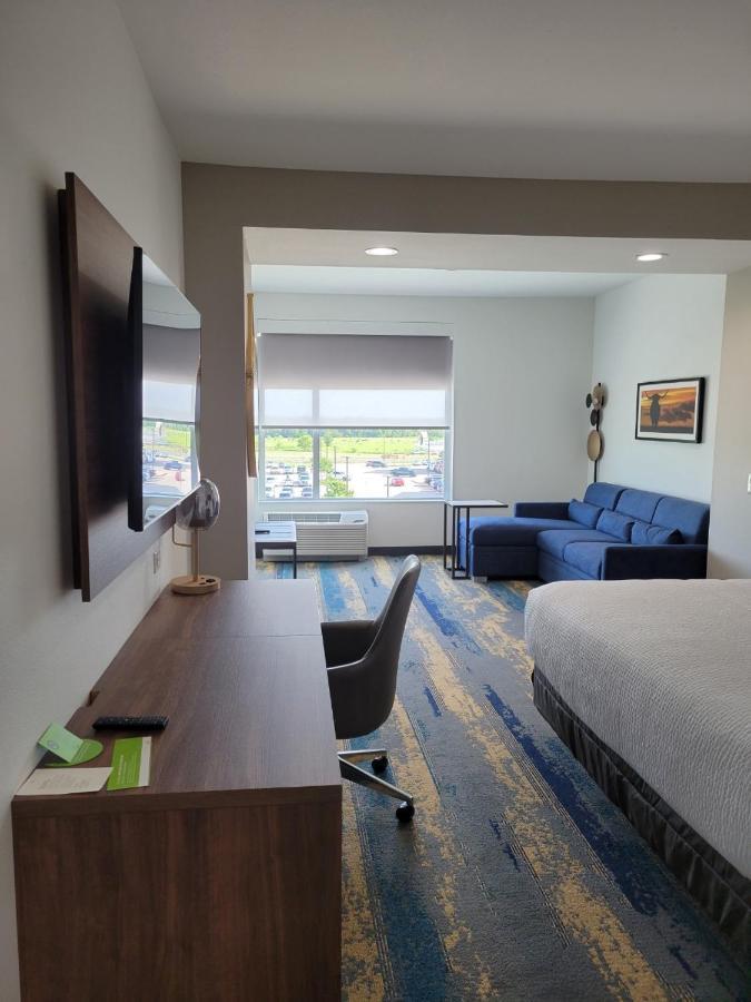La Quinta Inn & Suites By Wyndham Terrell Esterno foto