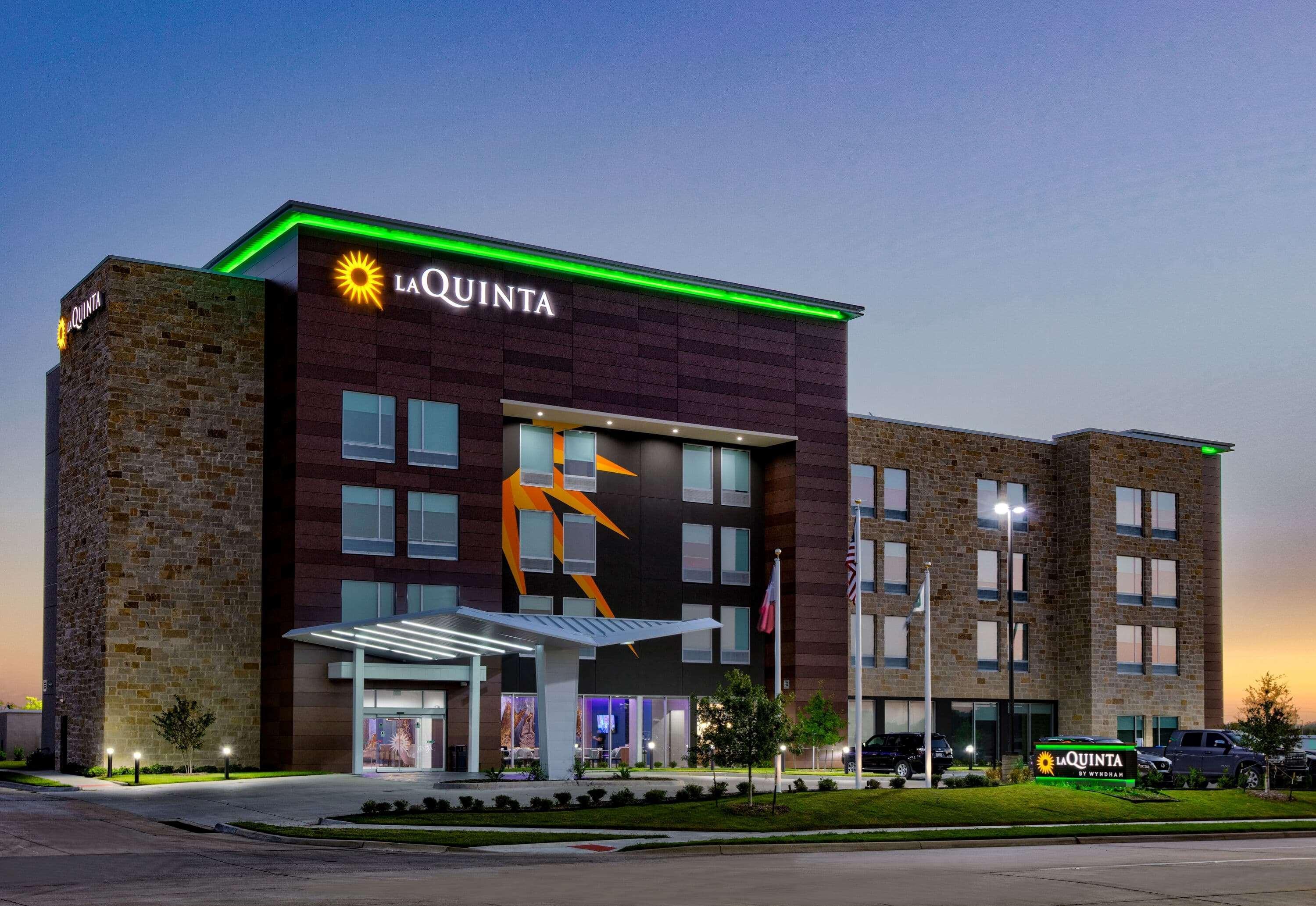 La Quinta Inn & Suites By Wyndham Terrell Esterno foto